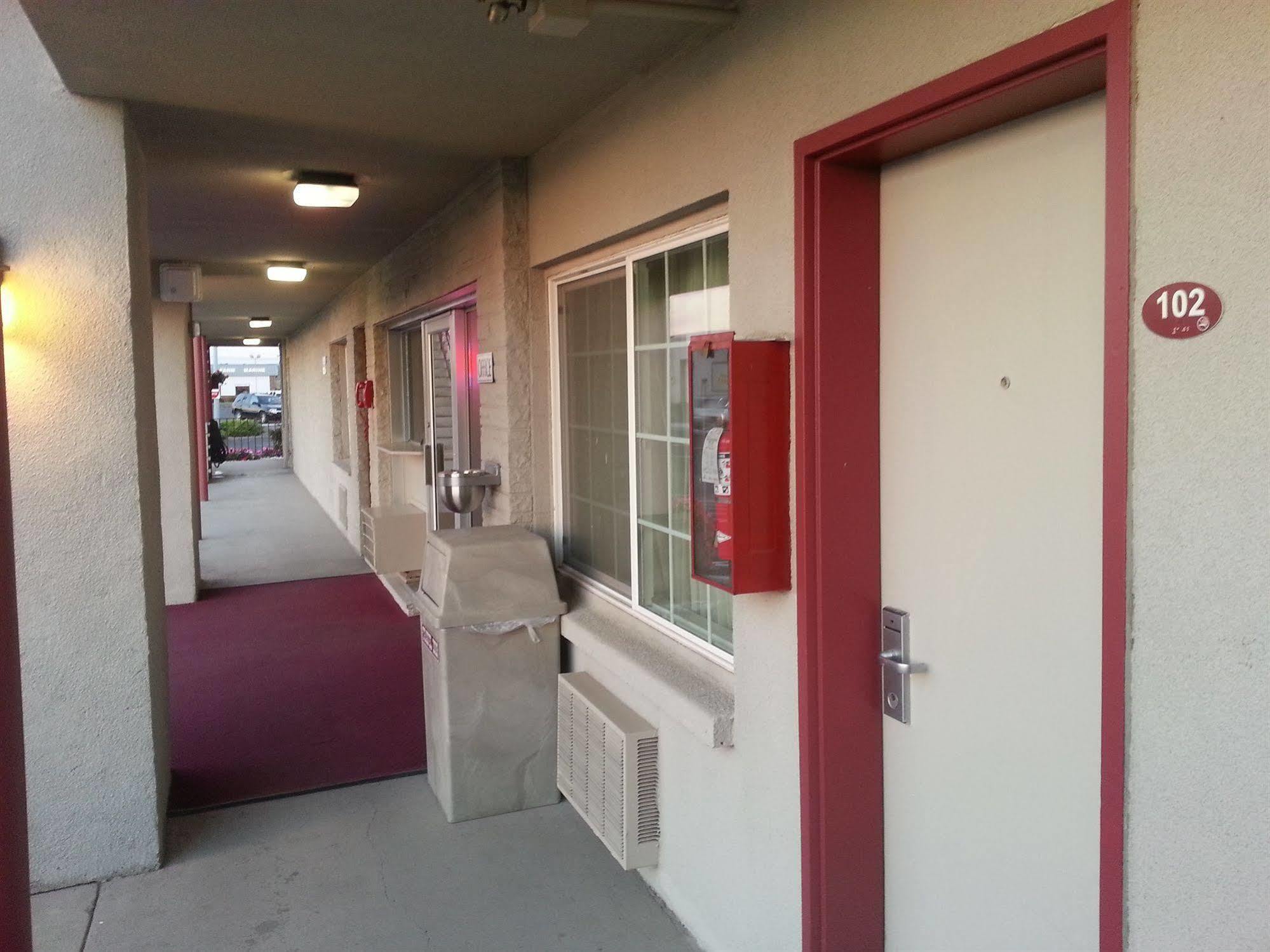 Econo Lodge Moses Lake Exteriér fotografie